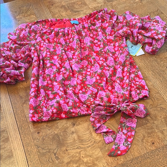 NWT CeCe Red and Pink Floral Top. Size Large - Picture 1 of 10